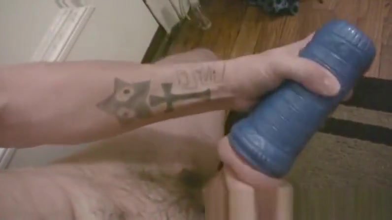 Kinky skater boi Kyle plays with a sex toy all alone
