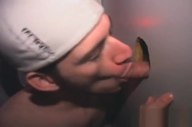 College Dude Sucking Cocks In Glory Hole