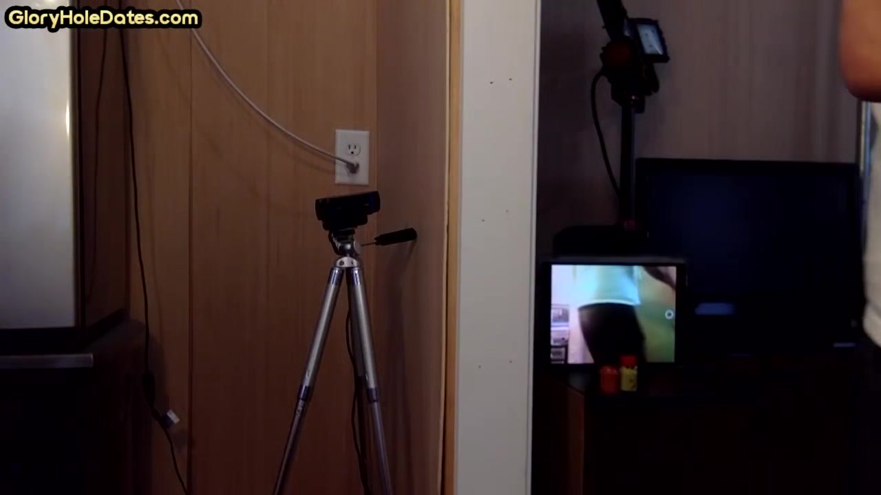 Gloryhole BJ DILF assfucked in sling by cocksucked BF