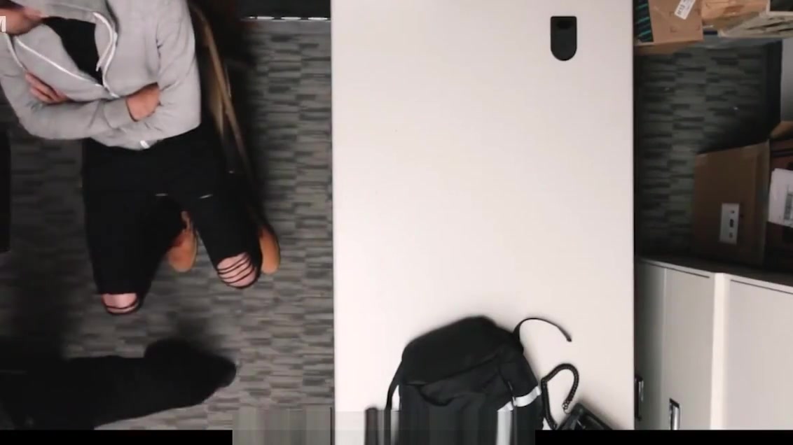 YoungPerps - Dominant security guard banged a straight thief