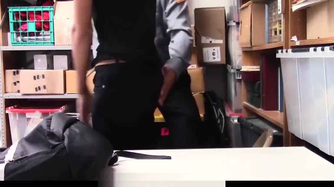 YoungPerps - Dominant security guard banged a straight thief