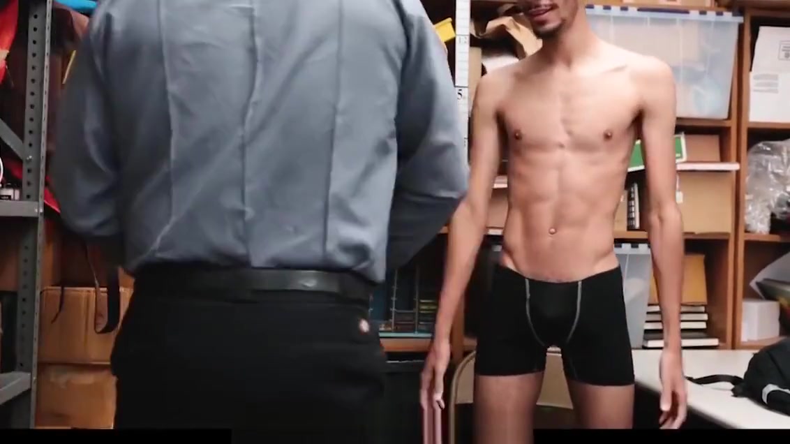 YoungPerps - Dominant security guard banged a straight thief