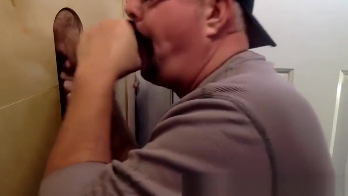 He just loves blowing that juicy glory hole long sword