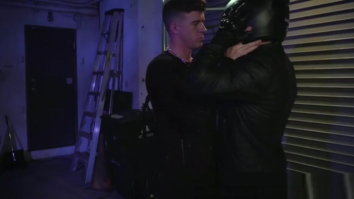 FalconStudios JJ Knight Big Cock Hookup with Biker Hunk