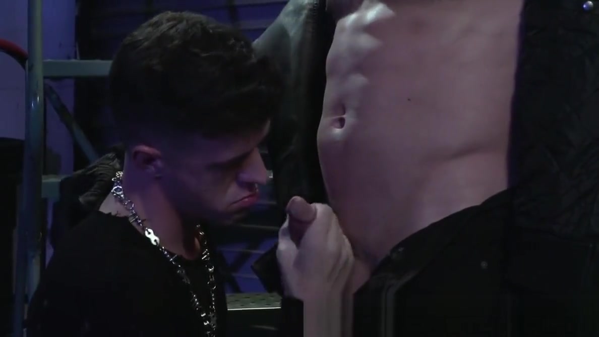 FalconStudios JJ Knight Big Cock Hookup with Biker Hunk