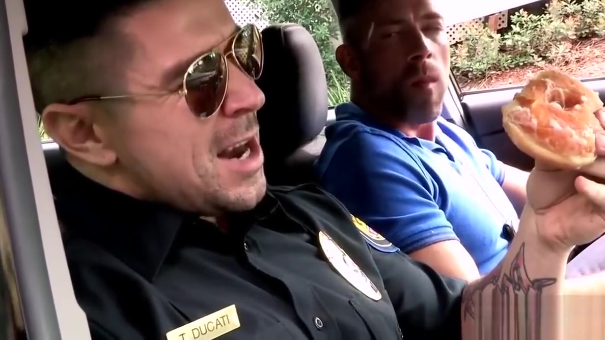Officer Ducati fucks a gay twink
