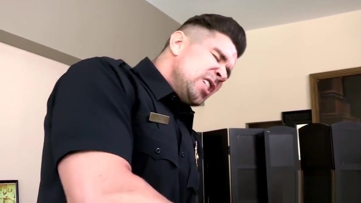 Officer Ducati fucks a gay twink