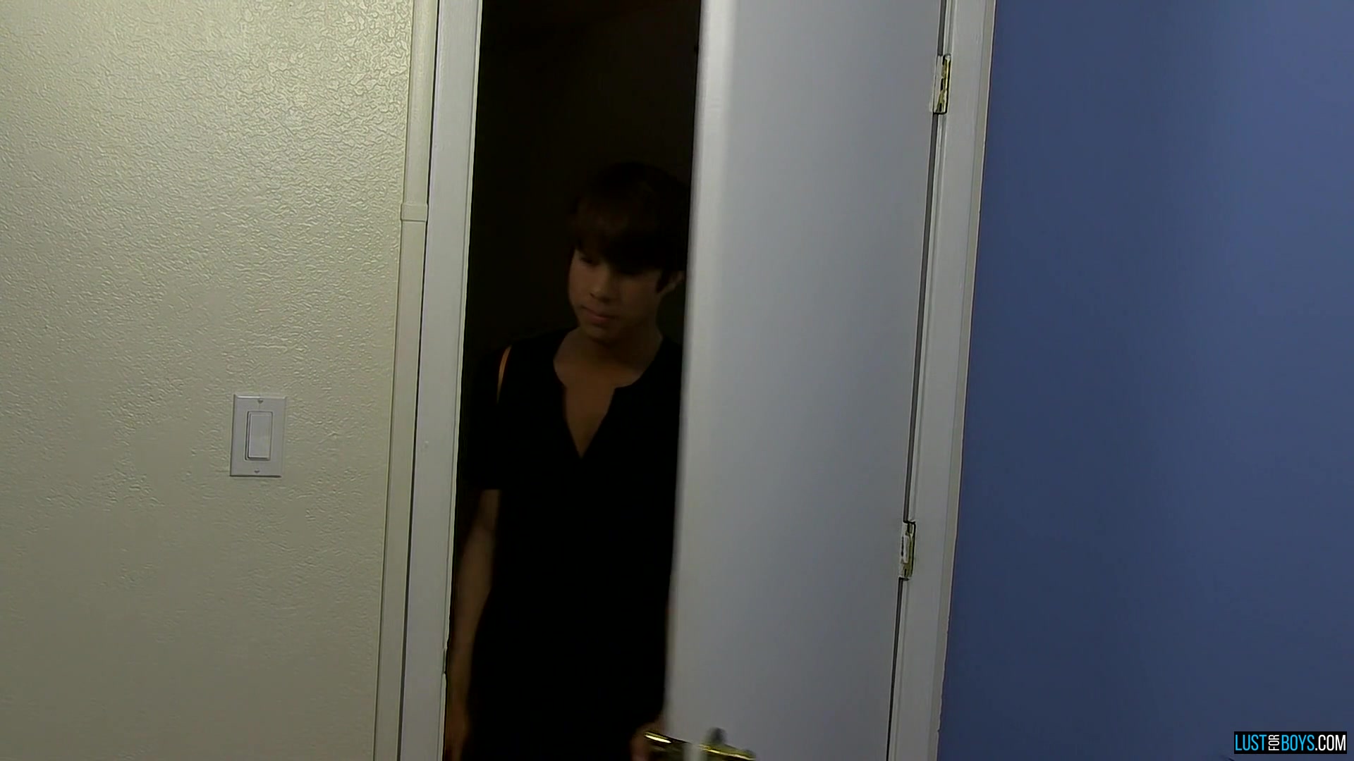 An Unexpected Guest In The Bedroom - Kyler Moss & Mike Manchester