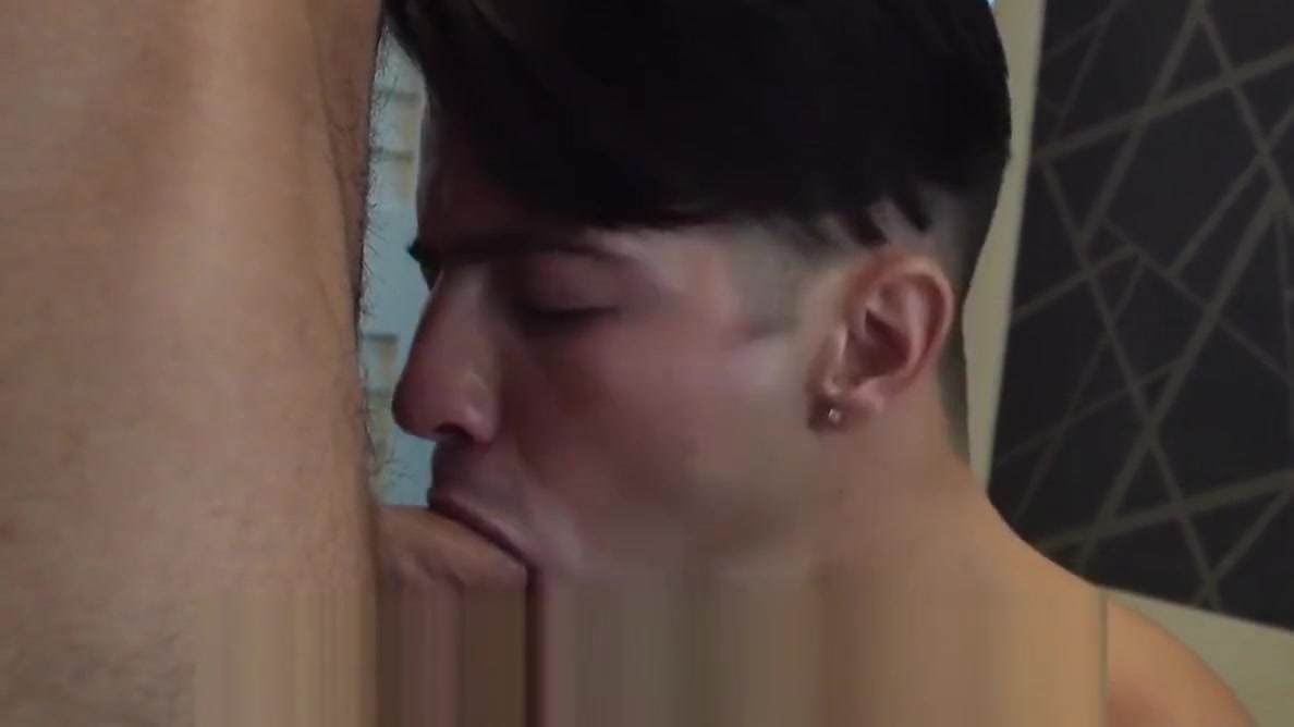 ShowerBait Str8 bait shower fuck with Casey Everett