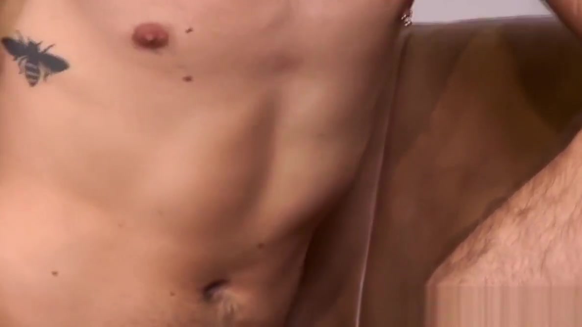 British office bloke cums while assfucked