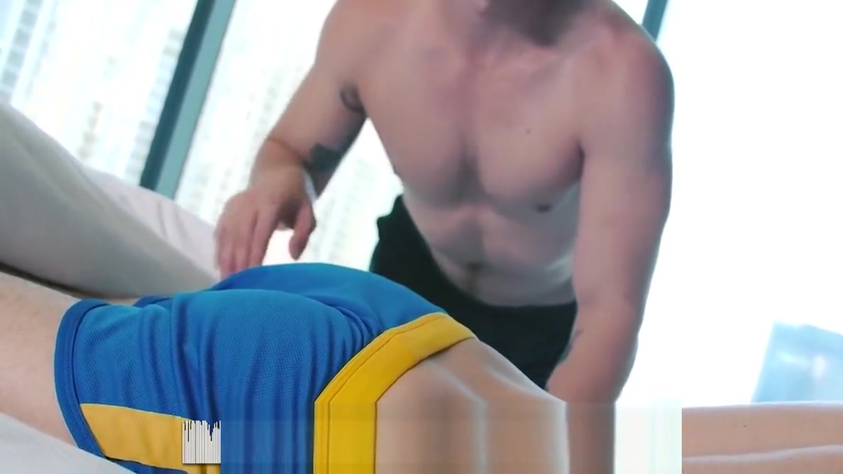 GayRoom Massage fuck with Miles Taylor and Andy Banks