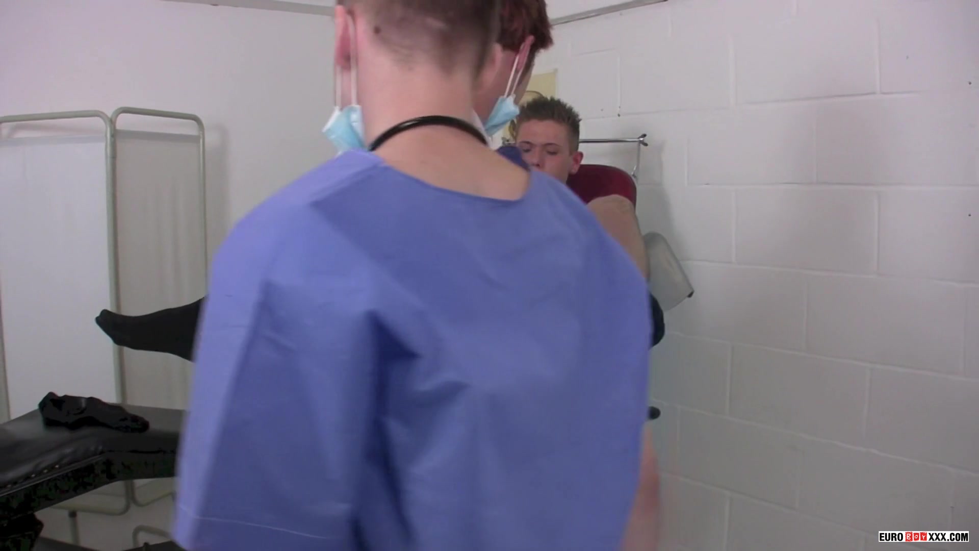 Raw Junior Doctors 3way Fucking - Raw Junior Doctors - 3way