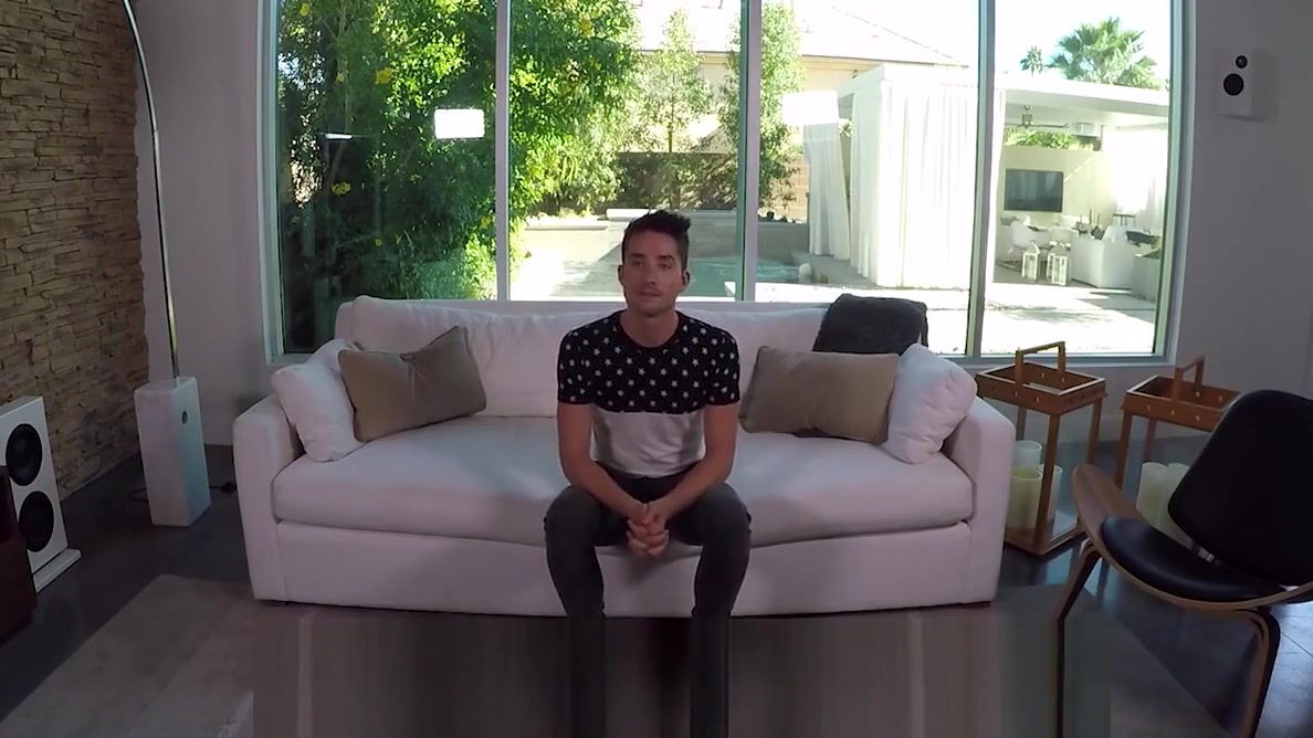 GayCastings Casting agent fuck with newcomer Liam Aries