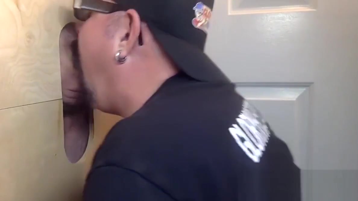 Thick and Juicey Cock At The Gloryhole