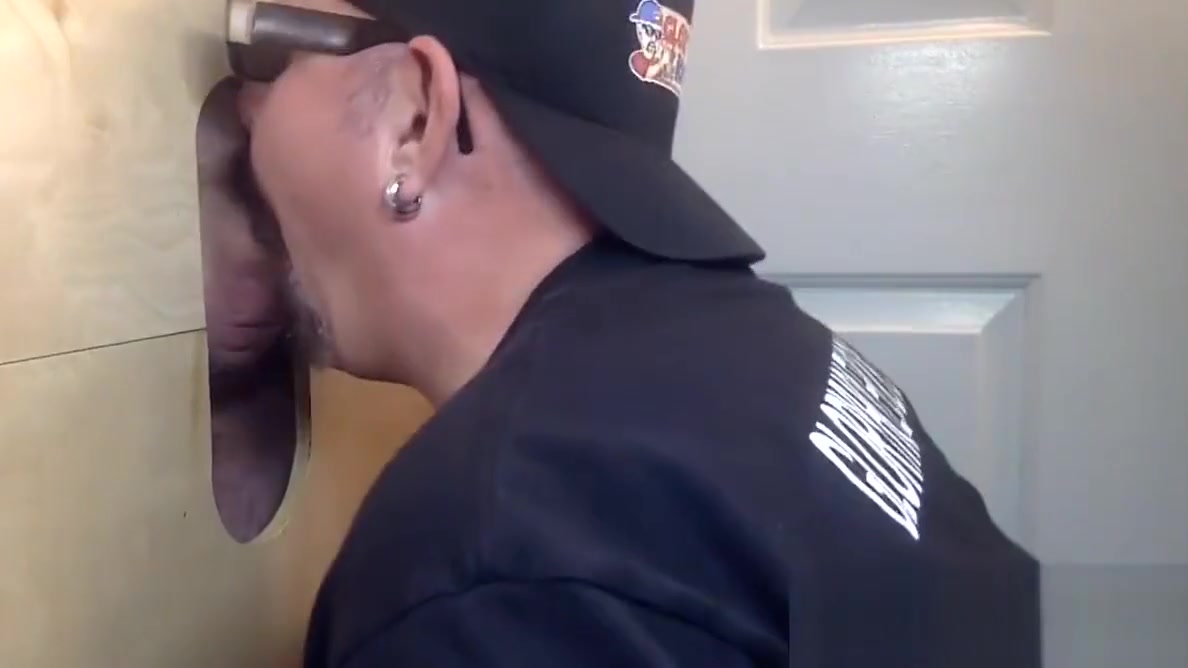 Thick and Juicey Cock At The Gloryhole