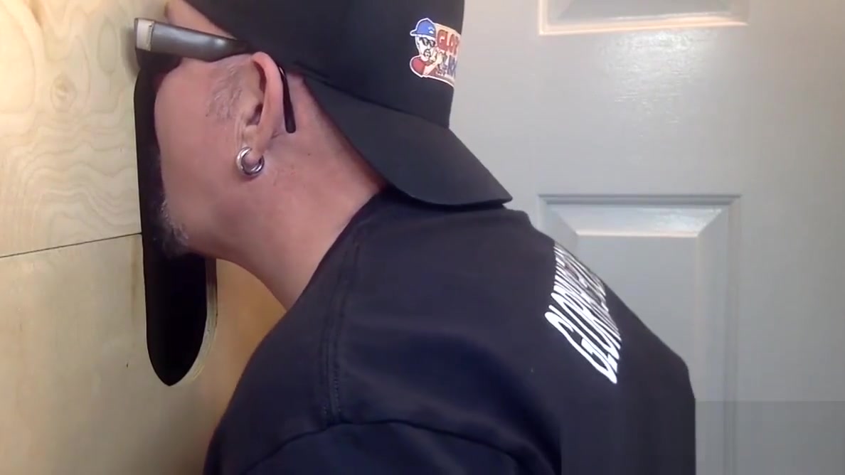 Thick and Juicey Cock At The Gloryhole