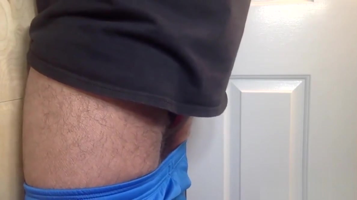 Mechanic Gets Blown At The Gloryhole