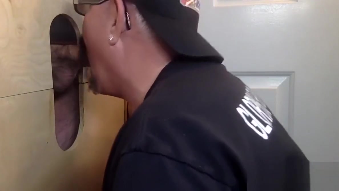 Mechanic Gets Blown At The Gloryhole