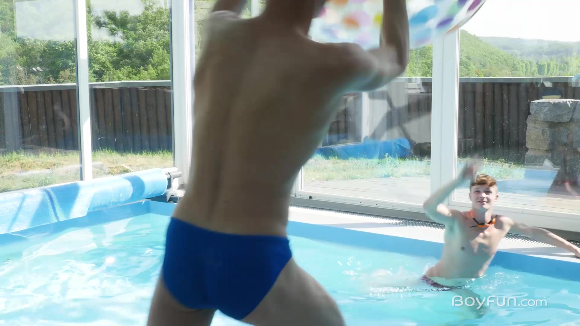 Hung Horny Swimmers - BoyFun