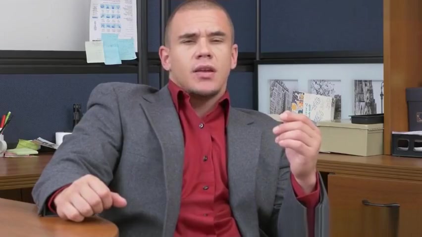 Blindfolded office stud sucking fat cock