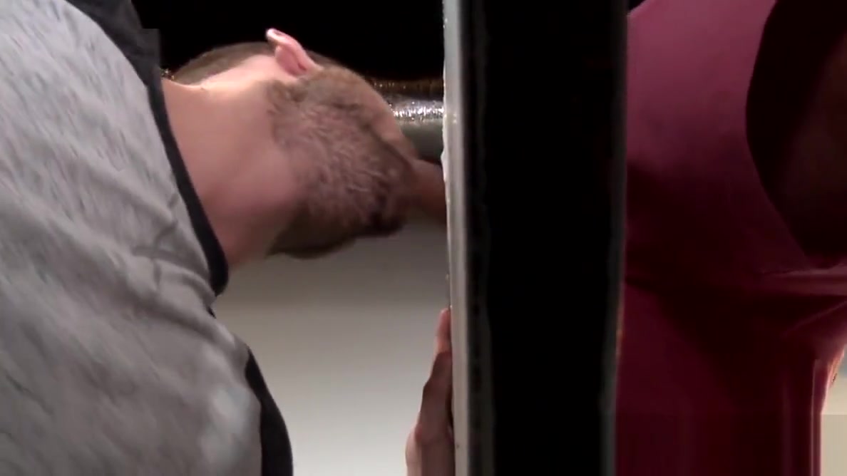 Ace Era sucks off Jace Chambers in glory hole room