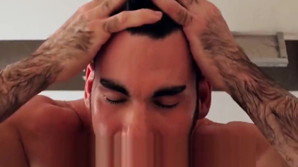 ShowerBait Kissing wet shower fuck with Jackson Cooper