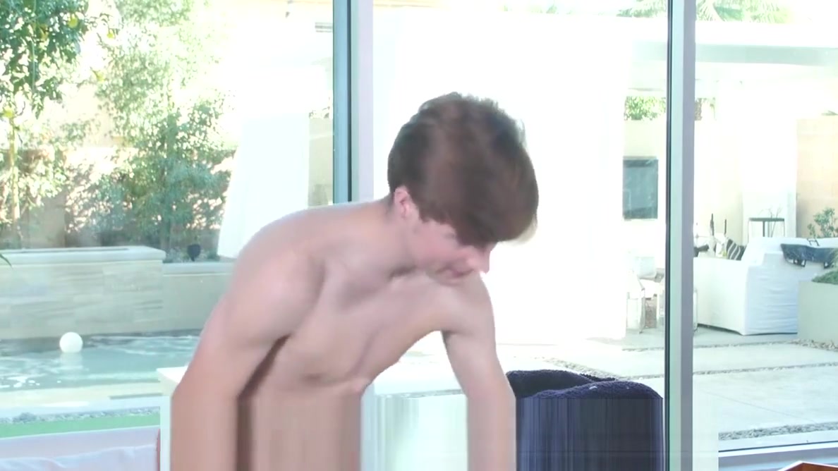 GayCastings Newcomer Travis Berkley fucked by casting agent