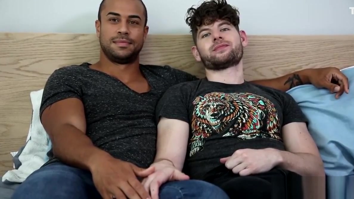 NextDoorBuddies BAREBACK Muscle Hunk & Big Dick First Timer