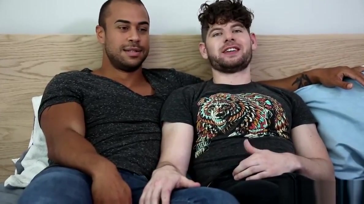 NextDoorBuddies BAREBACK Muscle Hunk & Big Dick First Timer