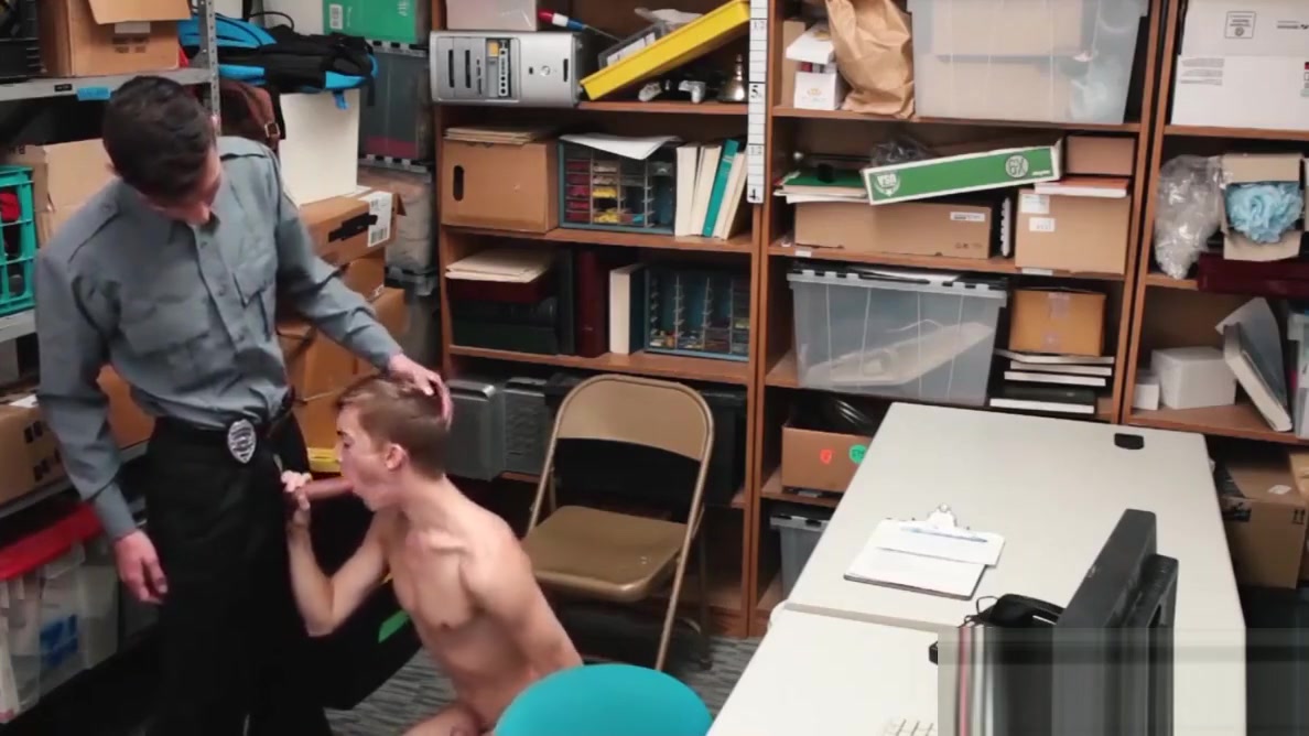 Twink security officer raw fucks inked suspects tight ass