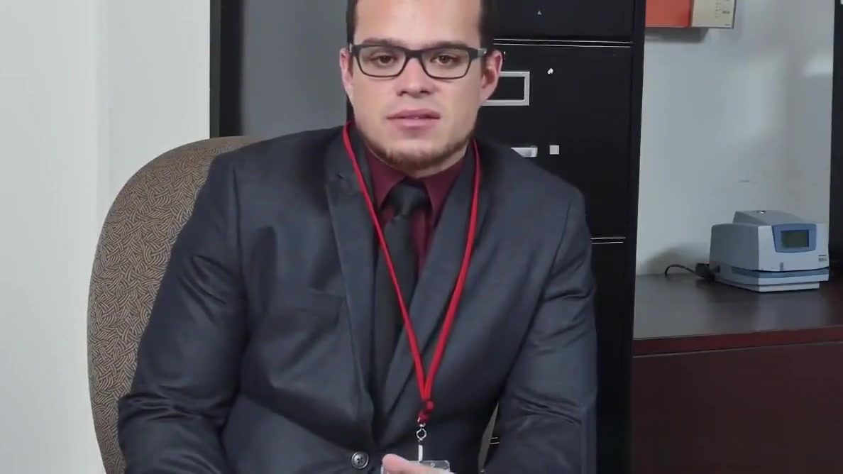 Dom office boss rimmed and sucked in trio