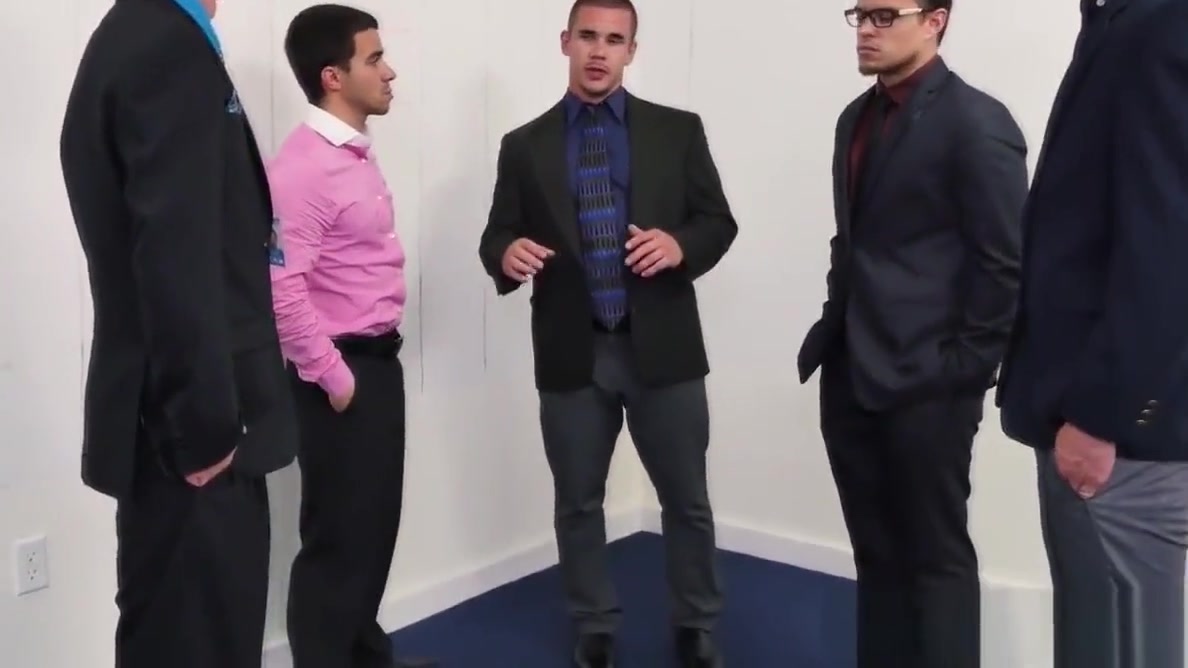Dom office boss rimmed and sucked in trio