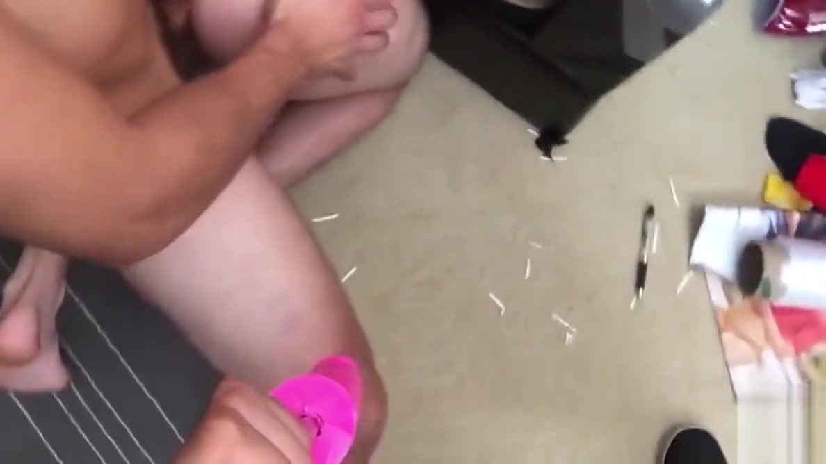 Reality Dudes - Selfie Dick