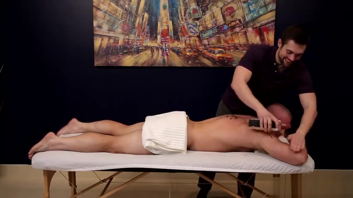 NextDoorStudios Cute Muscle Man Fucks Masseur On Massage Tab