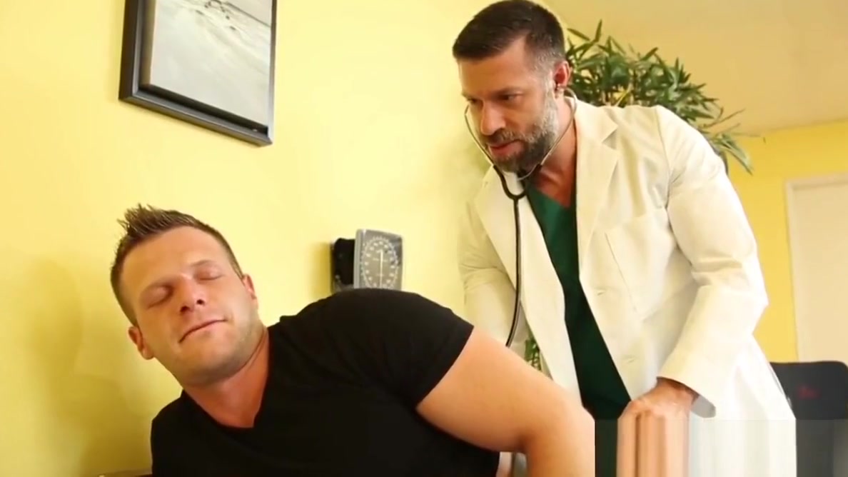 BDSM doctor ties up patient for deepthroating