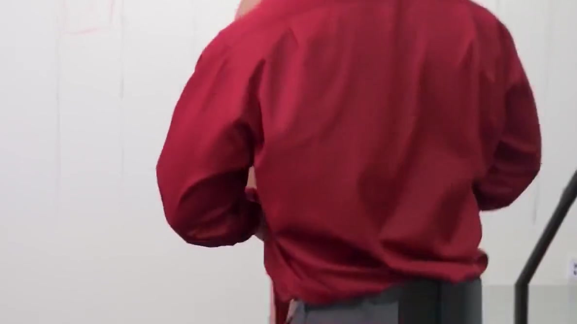 Office hunk analized in trio with sexswing