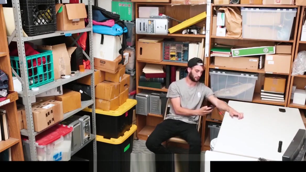 YoungPerps - Guard Punishes Shoplifter