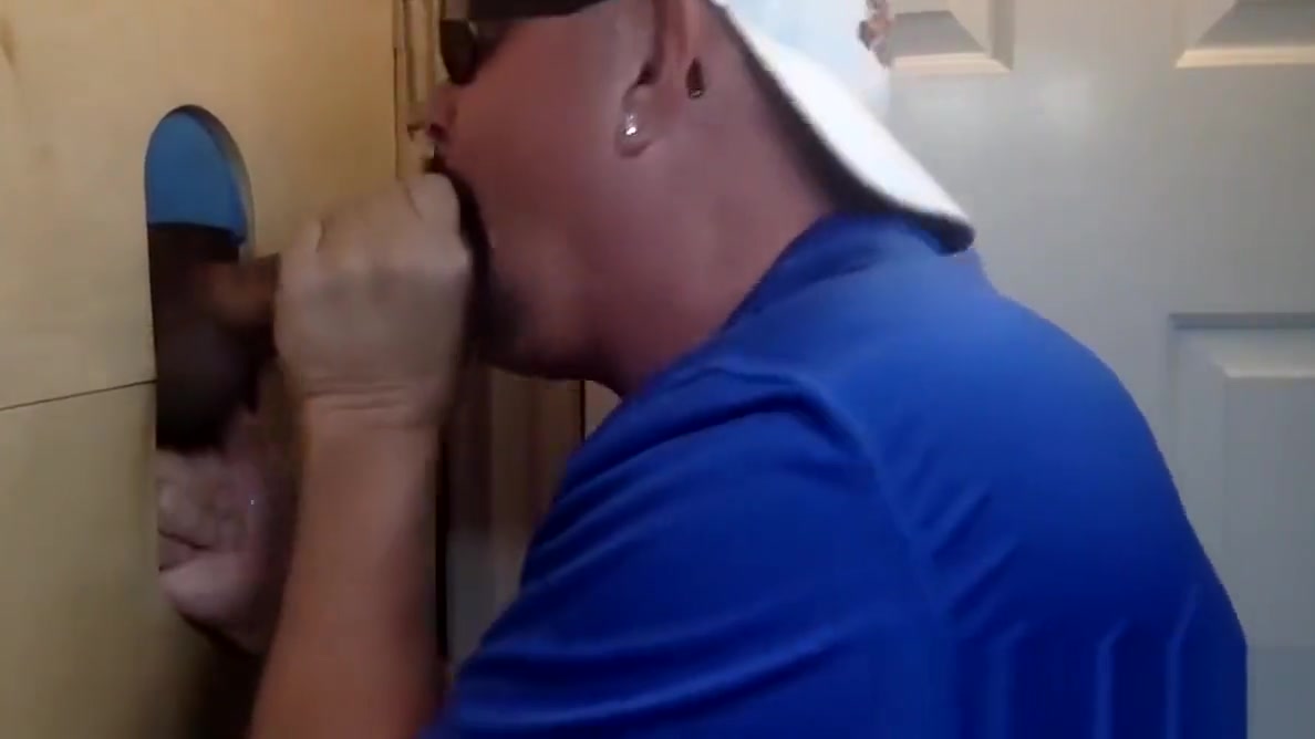 Big Cock Delivers At The Gloryhole