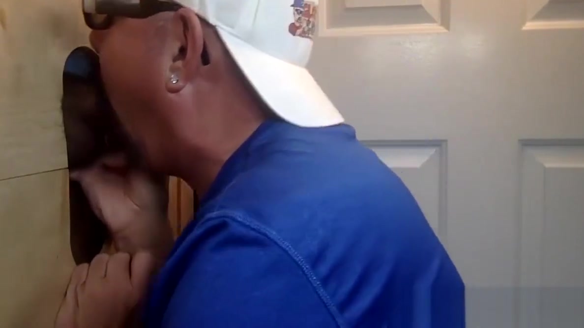 Big Cock Delivers At The Gloryhole