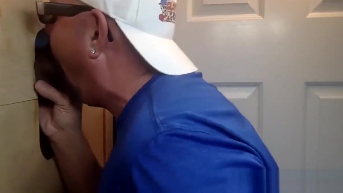 Big Cock Delivers At The Gloryhole
