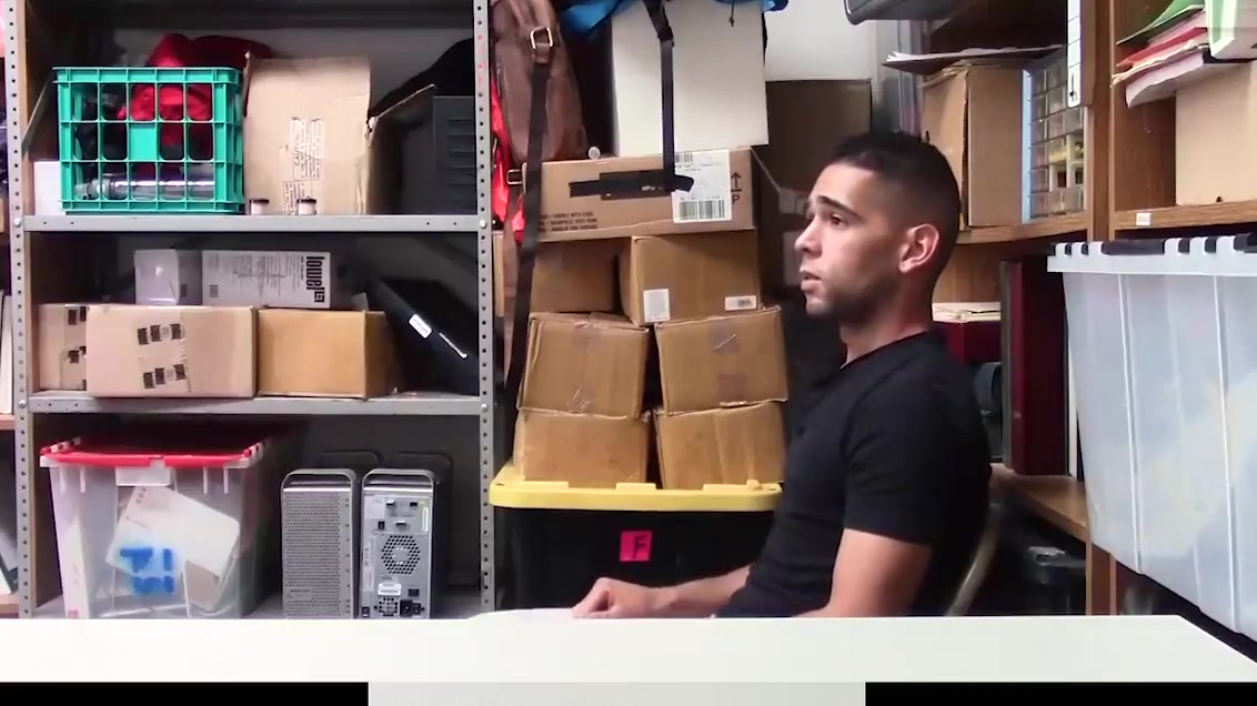 YoungPerps - Latin Guy Gets Used By Mall Cop