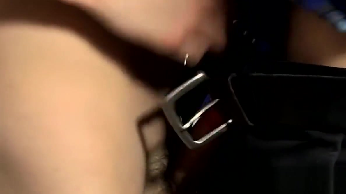 Massage with two twinks turned into deep bareback drilling