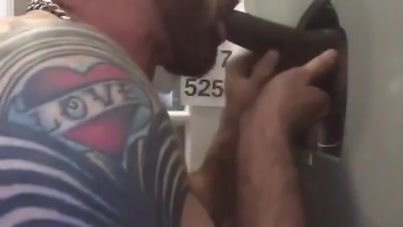 Philly Gloryhole hosts Black Bull 1st Timer