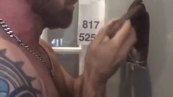 Philly Gloryhole Servicing Str8 Married Black Dick