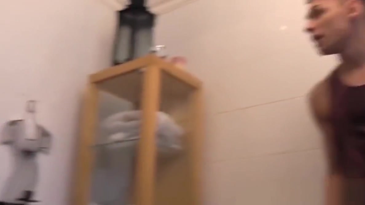 Skinny Euro twinks make a bareback train in the shower