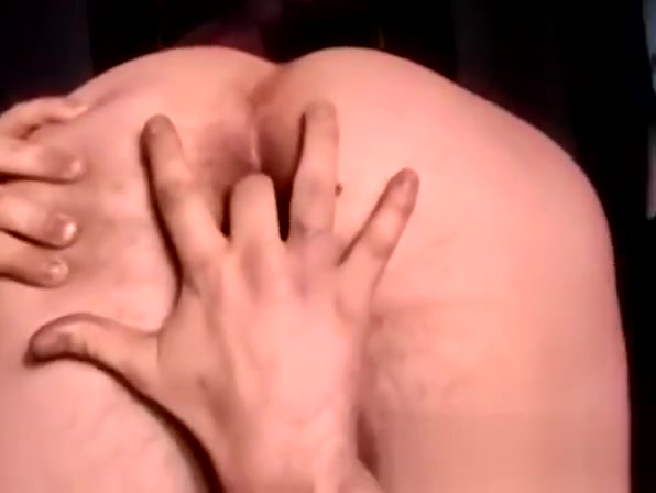 Gay amateur sucks a big fat cock in kinky threesome