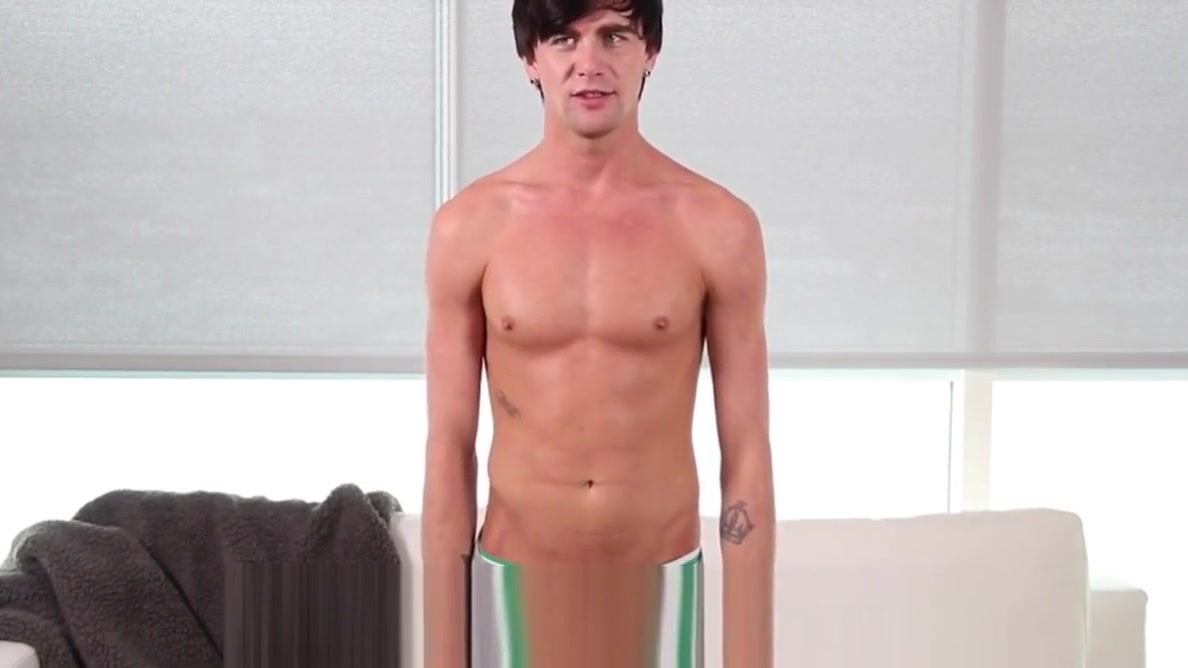 GayCastings Casting agent fuck with emo Koda Gold