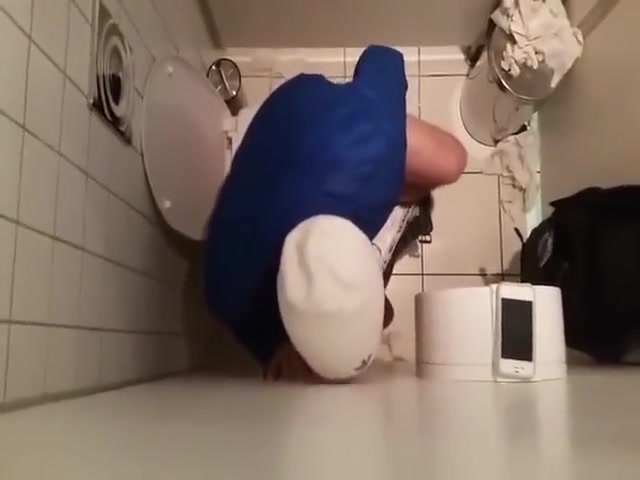 russian gloryhole suck / русские в туалете