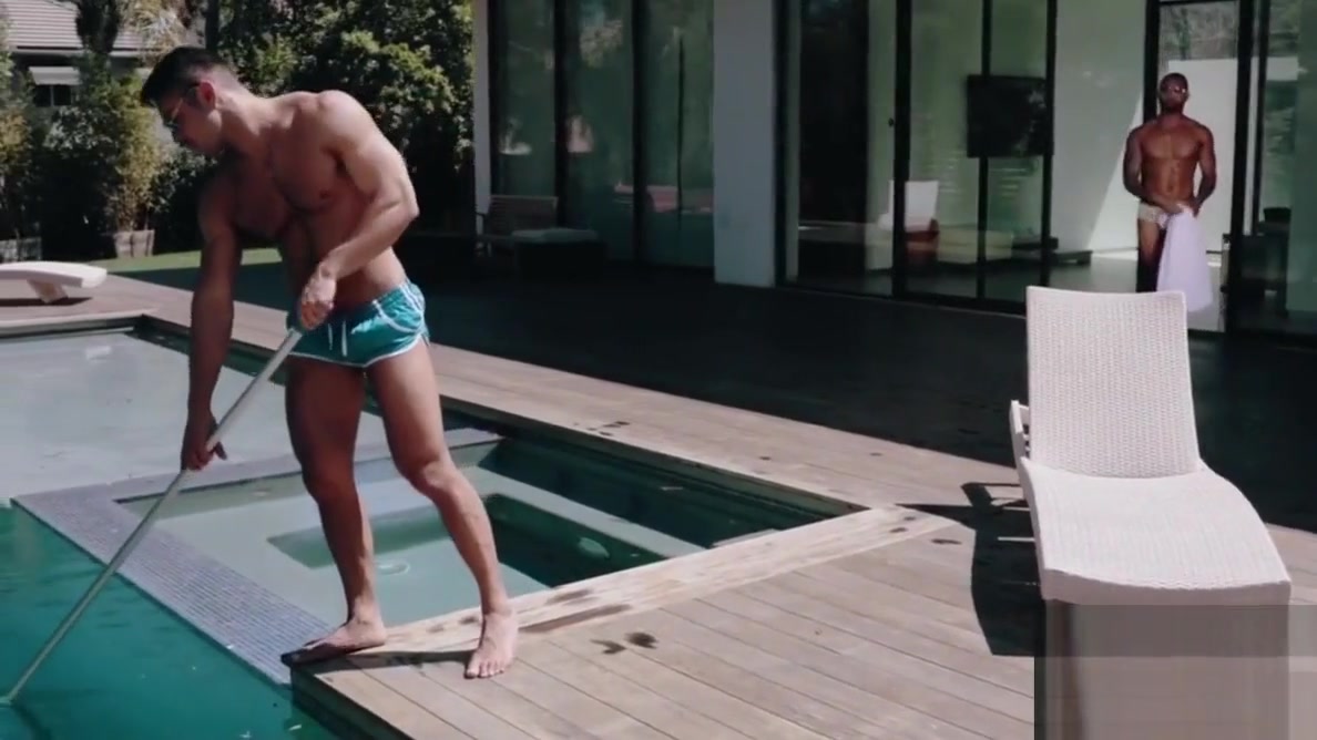 NoirMale Big Dick Black Hunk Fucks Poolboy Seth Santoro