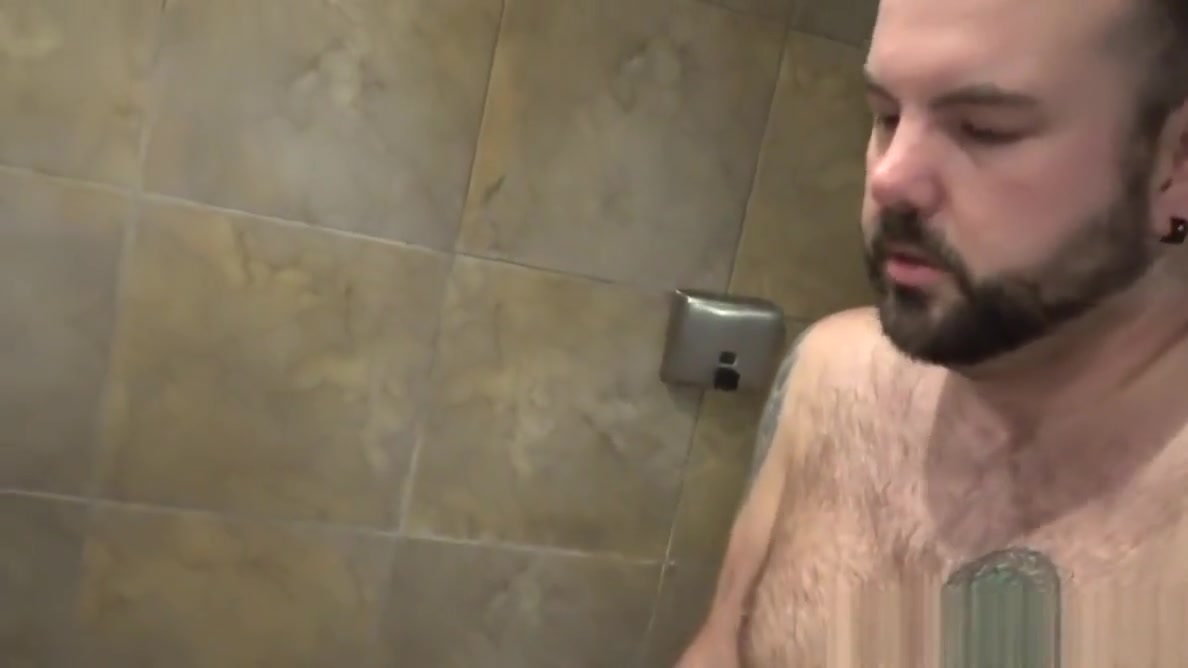 Chubby bear cocksucked during shower
